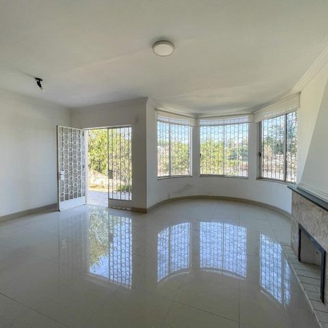 Casa à venda com 420m², 4 quartos e 4 vagas