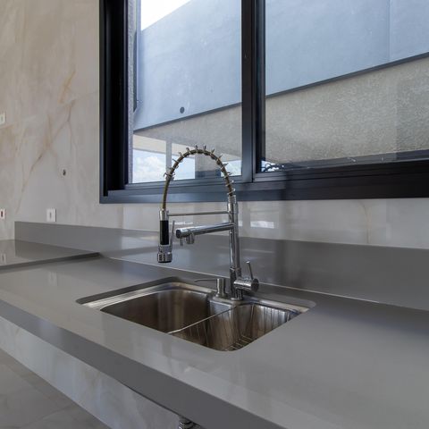 Casa de condomínio para alugar com 380m², 4 quartos e 4 vagasCozinha - Torneira