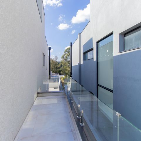 Casa de condomínio para alugar com 380m², 4 quartos e 4 vagasVaranda da Suíte 1