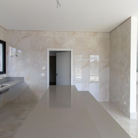 Casa de condomínio para alugar com 380m², 4 quartos e 4 vagasCozinha