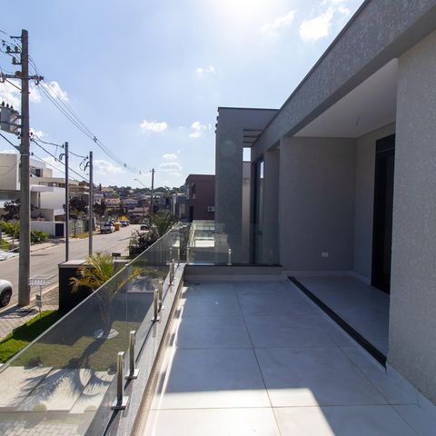 Casa de condomínio para alugar com 380m², 4 quartos e 4 vagasVaranda da Suíte 1