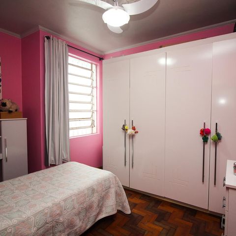 Casa à venda com 130m², 3 quartos e 3 vagas Casa à venda com 130m², 3 quartos e 3 vagasQuarto 1