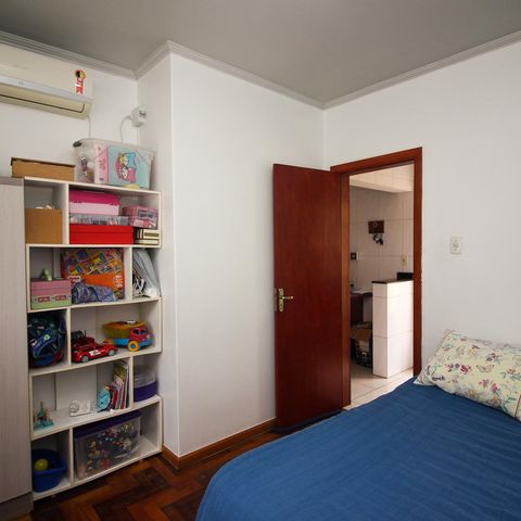 Casa à venda com 130m², 3 quartos e 3 vagas Casa à venda com 130m², 3 quartos e 3 vagasSuíte