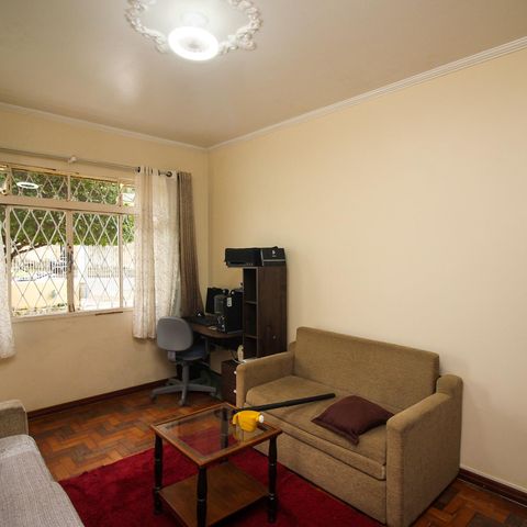 Casa à venda com 130m², 3 quartos e 3 vagas Casa à venda com 130m², 3 quartos e 3 vagasSala 1