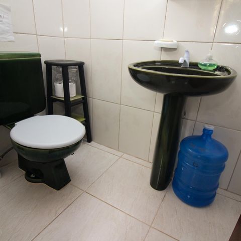 Casa à venda com 130m², 3 quartos e 3 vagas Casa à venda com 130m², 3 quartos e 3 vagasBanheiro de serviço