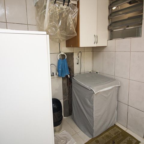 Casa à venda com 130m², 3 quartos e 3 vagas Casa à venda com 130m², 3 quartos e 3 vagasÁrea de Serviço