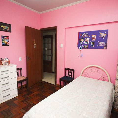 Casa à venda com 130m², 3 quartos e 3 vagas Casa à venda com 130m², 3 quartos e 3 vagasQuarto 1