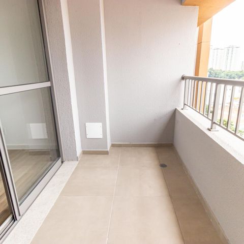 Apartamento à venda com 28m², 1 quarto e sem vaga Apartamento à venda com 28m², 1 quarto e sem vagaVaranda