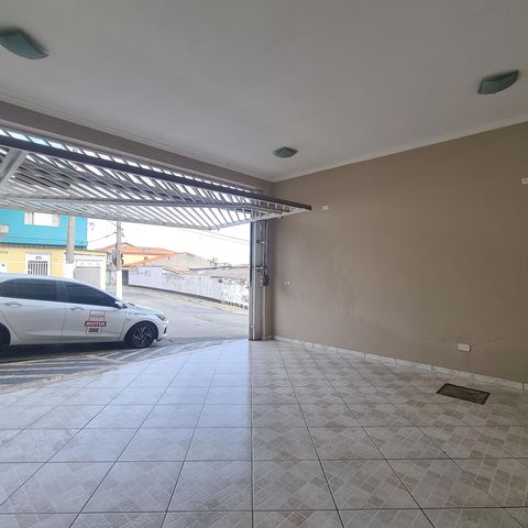 Casa à venda com 96m², 3 quartos e 2 vagasGaragem