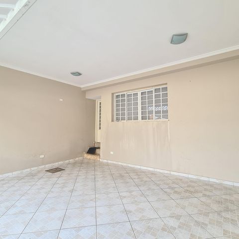 Casa à venda com 96m², 3 quartos e 2 vagasGaragem