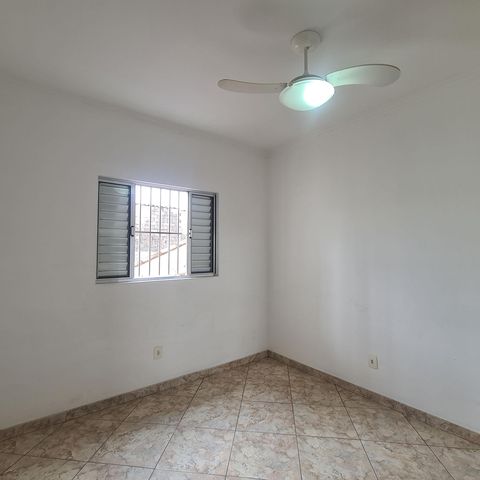 Casa à venda com 96m², 3 quartos e 2 vagasSuíte