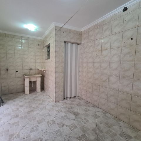 Casa à venda com 96m², 3 quartos e 2 vagasÁrea de Serviço