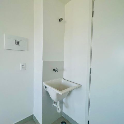 Apartamento à venda com 32m², 2 quartos e sem vaga Apartamento à venda com 32m², 2 quartos e sem vagaÁrea de Serviço