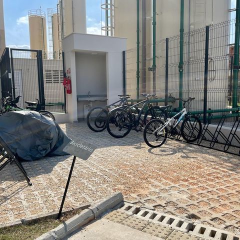 Apartamento à venda com 32m², 2 quartos e sem vaga Apartamento à venda com 32m², 2 quartos e sem vagaÁrea comum - Bicicletário