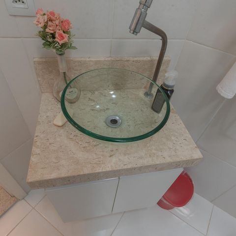 Casa à venda com 106m², 3 quartos e 5 vagasBanheiro
