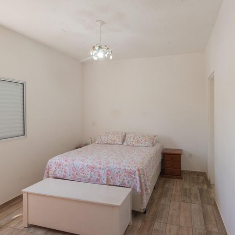 Casa à venda com 106m², 3 quartos e 5 vagasSuíte