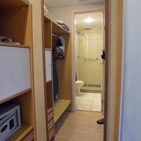 Apartamento à venda com 67m², 2 quartos e 1 vagaCloset
