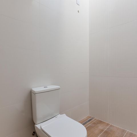 Casa à venda com 66m², 2 quartos e 1 vaga Casa à venda com 66m², 2 quartos e 1 vagaBanheiro Social