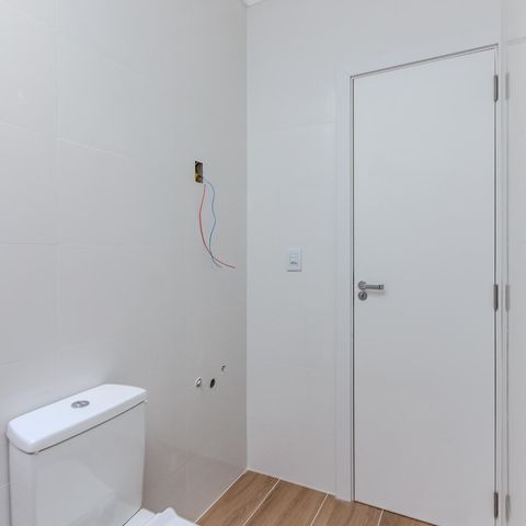 Casa à venda com 66m², 2 quartos e 1 vaga Casa à venda com 66m², 2 quartos e 1 vagaBanheiro da Suíte
