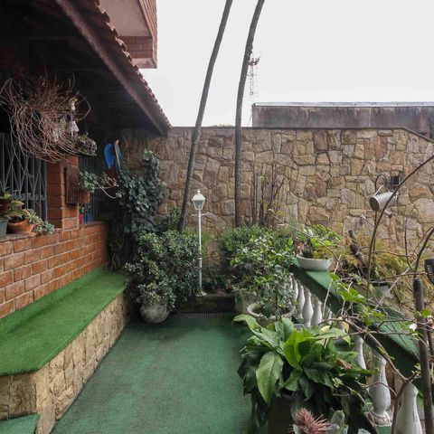 Casa à venda com 450m², 3 quartos e 3 vagasQuintal
