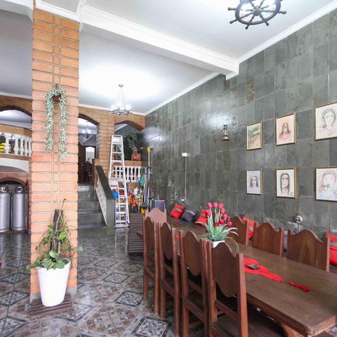 Casa à venda com 450m², 3 quartos e 3 vagasEspaço Gourmet