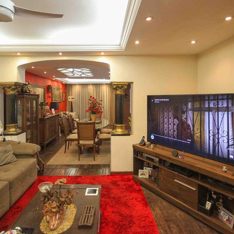 Casa à venda com 450m², 3 quartos e 3 vagasSala
