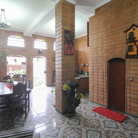 Casa à venda com 450m², 3 quartos e 3 vagasEspaço Gourmet
