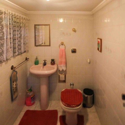 Casa à venda com 450m², 3 quartos e 3 vagasBanheiro do espaço Gourmet