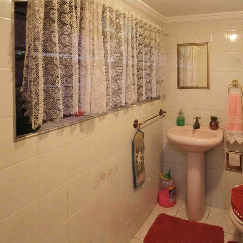 Casa à venda com 450m², 3 quartos e 3 vagasBanheiro do espaço Gourmet