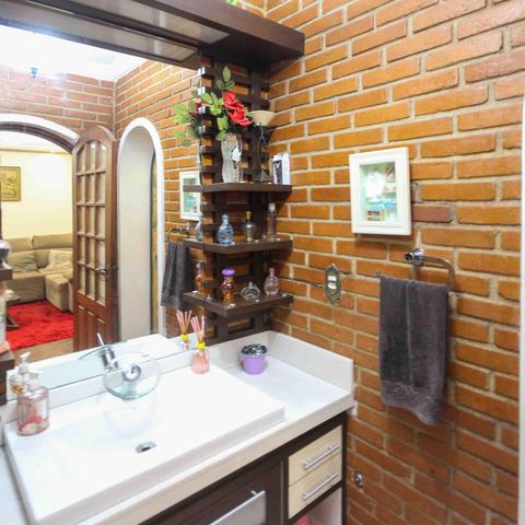 Casa à venda com 450m², 3 quartos e 3 vagasLavabo