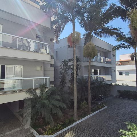Casa de condomínio à venda com 470m², 3 quartos e 6 vagas Casa de condomínio à venda com 470m², 3 quartos e 6 vagasVista da Varanda da Sala