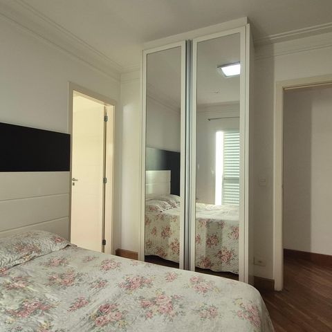 Casa de condomínio à venda com 470m², 3 quartos e 6 vagas Casa de condomínio à venda com 470m², 3 quartos e 6 vagasQuarto 3