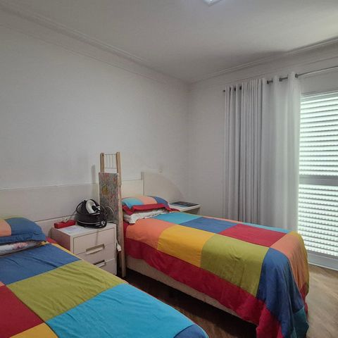 Casa de condomínio à venda com 470m², 3 quartos e 6 vagas Casa de condomínio à venda com 470m², 3 quartos e 6 vagasQuarto 2