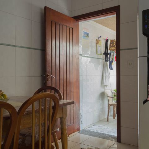Casa à venda com 127m², 2 quartos e 2 vagas Casa à venda com 127m², 2 quartos e 2 vagasCozinha