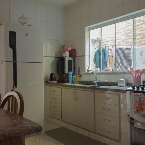 Casa à venda com 127m², 2 quartos e 2 vagas Casa à venda com 127m², 2 quartos e 2 vagasCozinha