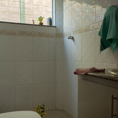 Casa à venda com 127m², 2 quartos e 2 vagas Casa à venda com 127m², 2 quartos e 2 vagasLavabo