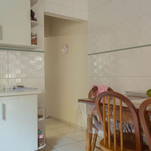 Casa à venda com 127m², 2 quartos e 2 vagas Casa à venda com 127m², 2 quartos e 2 vagasCozinha