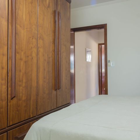 Casa à venda com 127m², 2 quartos e 2 vagas Casa à venda com 127m², 2 quartos e 2 vagasQuarto 1