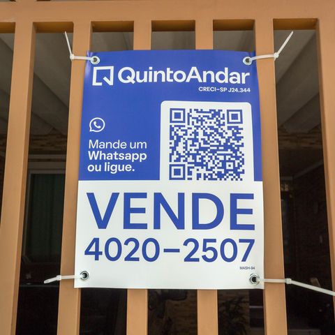 Casa à venda com 127m², 2 quartos e 2 vagas Casa à venda com 127m², 2 quartos e 2 vagasPlaca