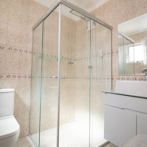 Casa à venda com 156m², 3 quartos e 1 vaga Casa à venda com 156m², 3 quartos e 1 vagaBanheiro