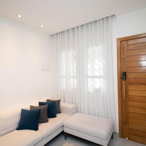 Casa à venda com 156m², 3 quartos e 1 vaga Casa à venda com 156m², 3 quartos e 1 vagaSala