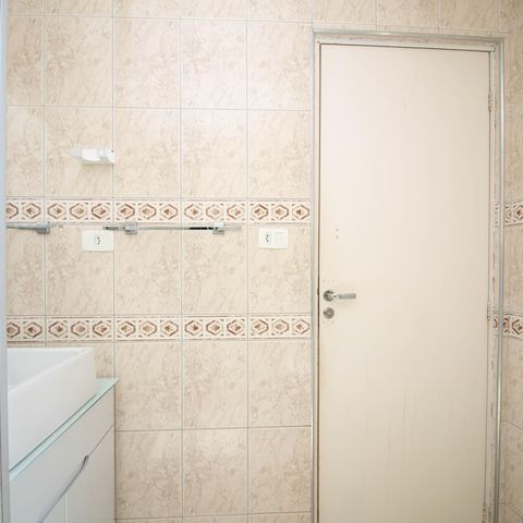 Casa à venda com 156m², 3 quartos e 1 vaga Casa à venda com 156m², 3 quartos e 1 vagaBanheiro