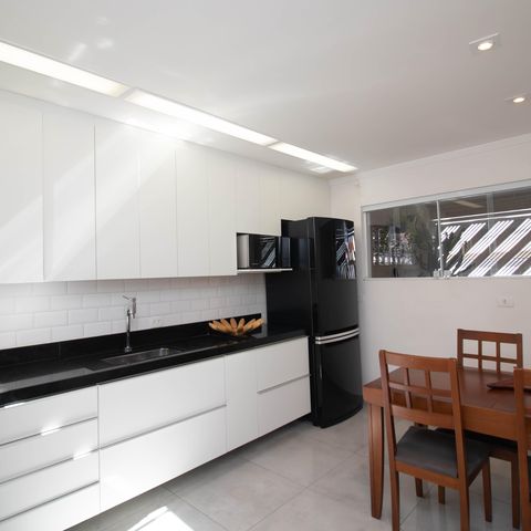 Casa à venda com 156m², 3 quartos e 1 vaga Casa à venda com 156m², 3 quartos e 1 vagaCozinha