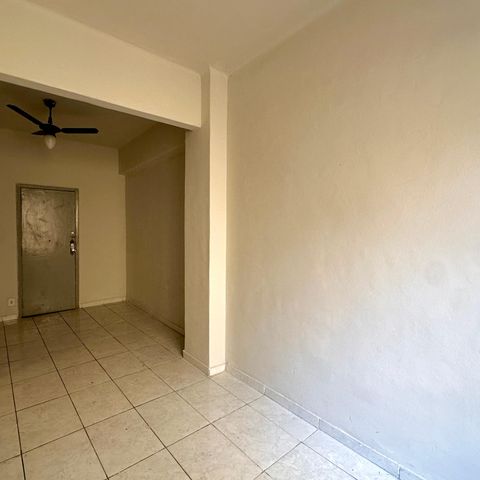Apartamento à venda com 25m², 1 quarto e sem vagaSala/Quarto