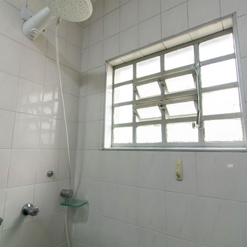 Casa para alugar com 100m², 4 quartos e 3 vagasBanheiro