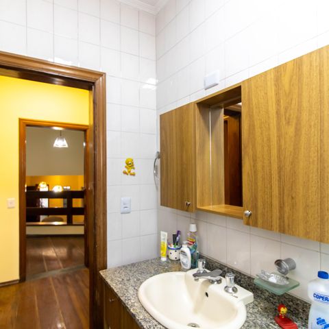 Casa para alugar com 100m², 4 quartos e 3 vagasBanheiro