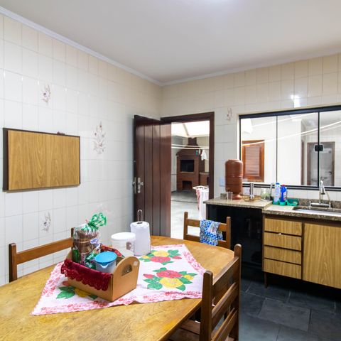 Casa para alugar com 100m², 4 quartos e 3 vagasCozinha