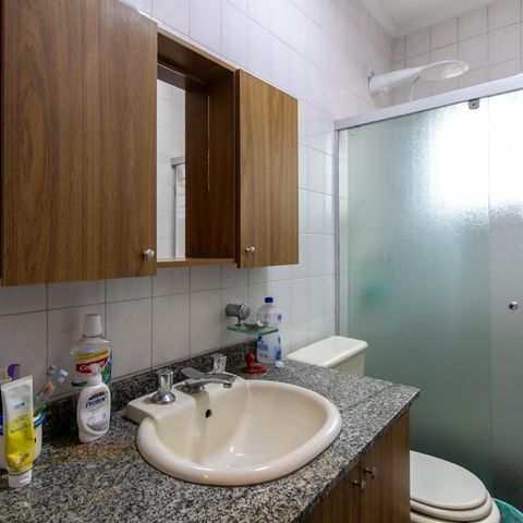 Casa para alugar com 100m², 4 quartos e 3 vagasBanheiro