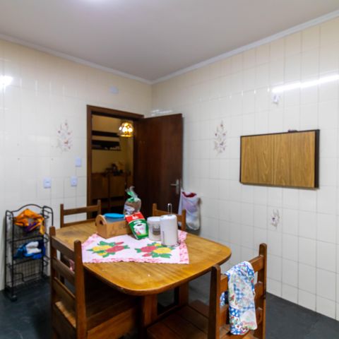 Casa para alugar com 100m², 4 quartos e 3 vagasCozinha