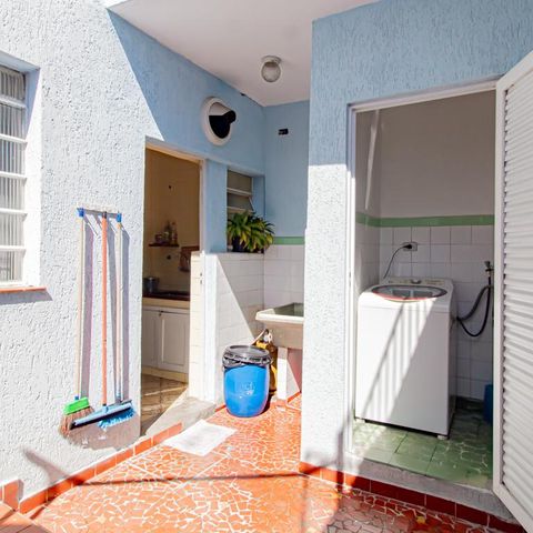 Casa à venda com 107m², 2 quartos e 1 vaga Casa à venda com 107m², 2 quartos e 1 vagaÁrea de Serviço